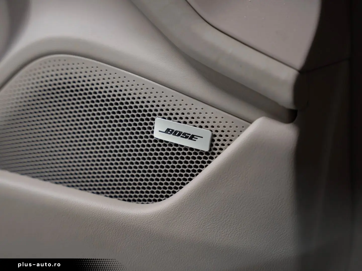 PORSCHE Taycan 4 Cross Turismo