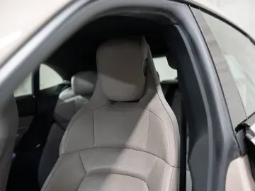 PORSCHE Taycan 4 Cross Turismo