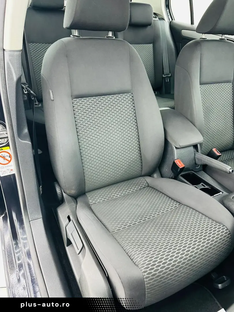 VOLKSWAGEN GOLF 2010 1.6D E5 Garantie 12 Luni Rate Avans 0 D