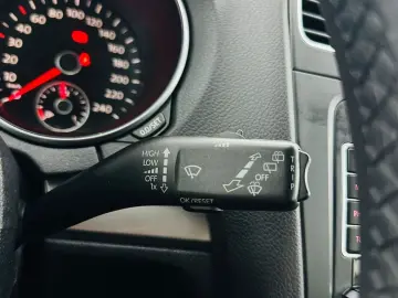 VOLKSWAGEN GOLF 2010 1.6D E5 Garantie 12 Luni Rate Avans 0 D