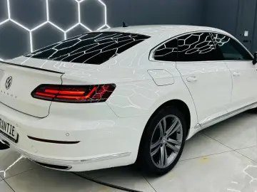 VOLKSWAGEN ARTEON 2017 2.0D E6 R-LINE Garantie 12 Luni Rate