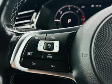 VOLKSWAGEN ARTEON 2017 2.0D E6 R-LINE Garantie 12 Luni Rate