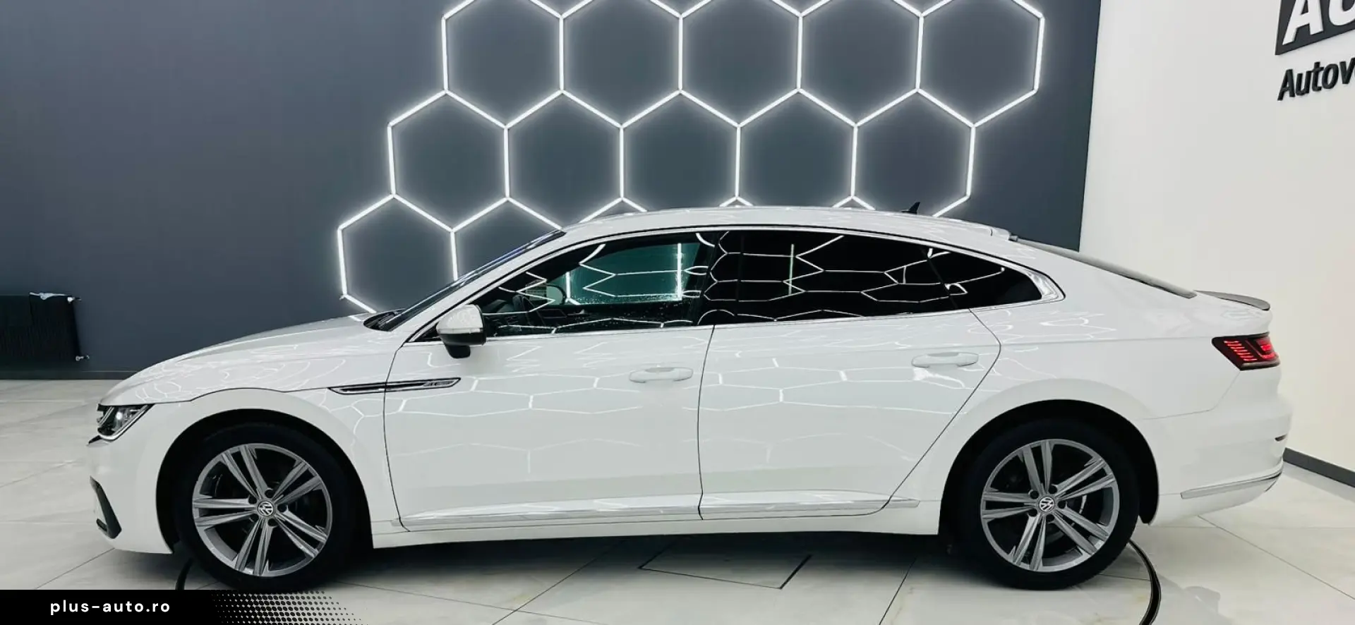 VOLKSWAGEN ARTEON 2017 2.0D E6 R-LINE Garantie 12 Luni Rate