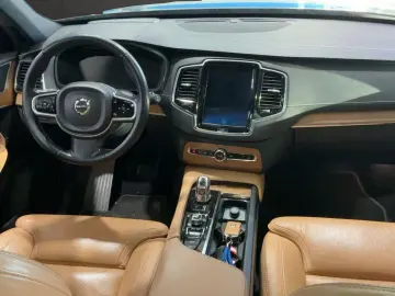 Volvo XC 90 T8