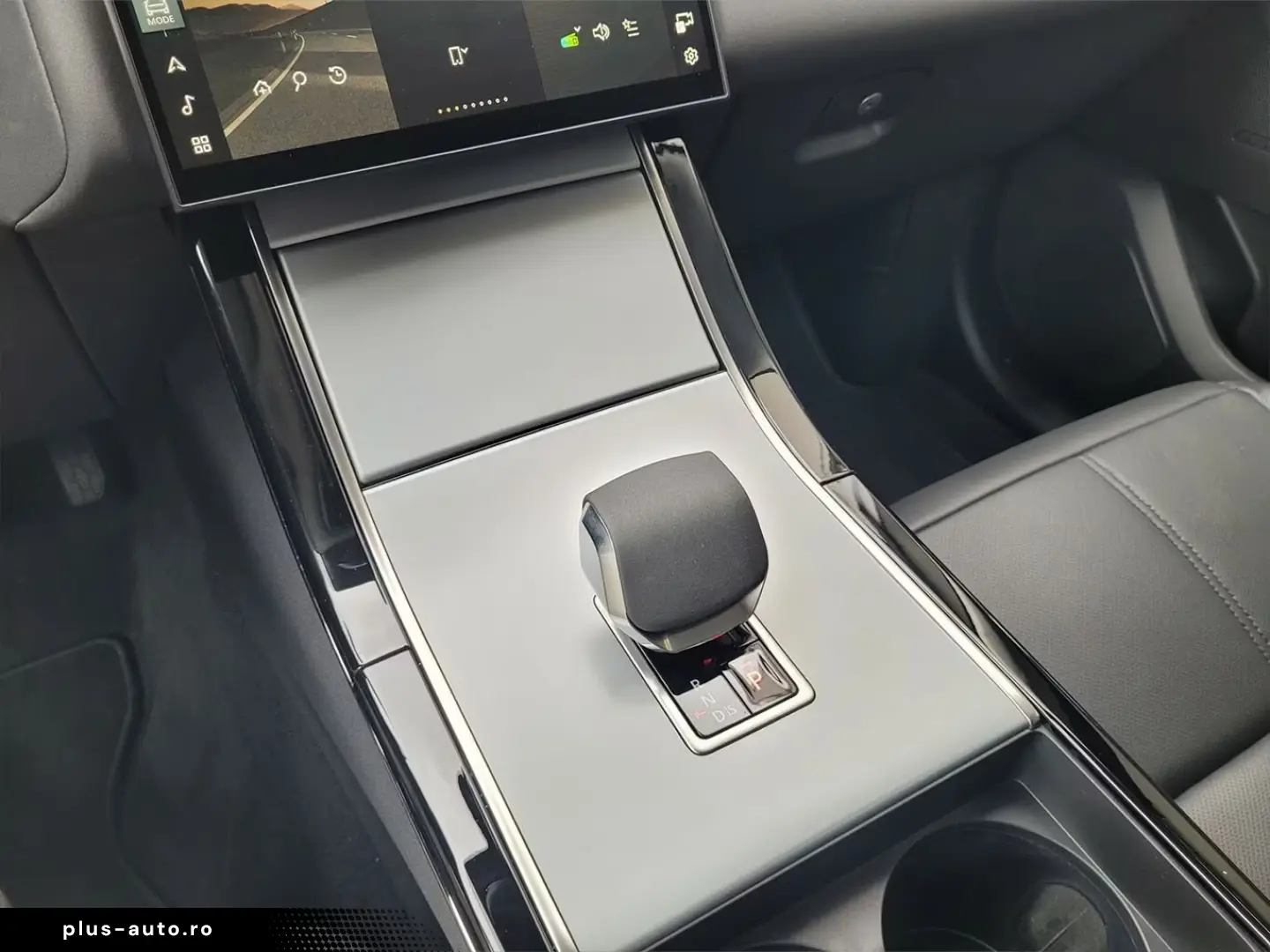 Land Rover Range Rover Velar P400E HYBRID S MY24 GAR2029