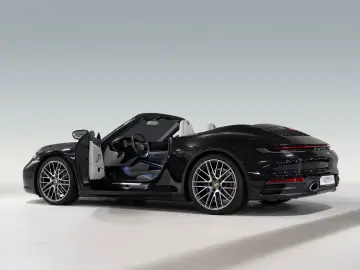 PORSCHE 992 Carrera 4 Cabriolet Abstandsregeltempostat