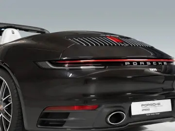 PORSCHE 992 Carrera 4 Cabriolet Abstandsregeltempostat
