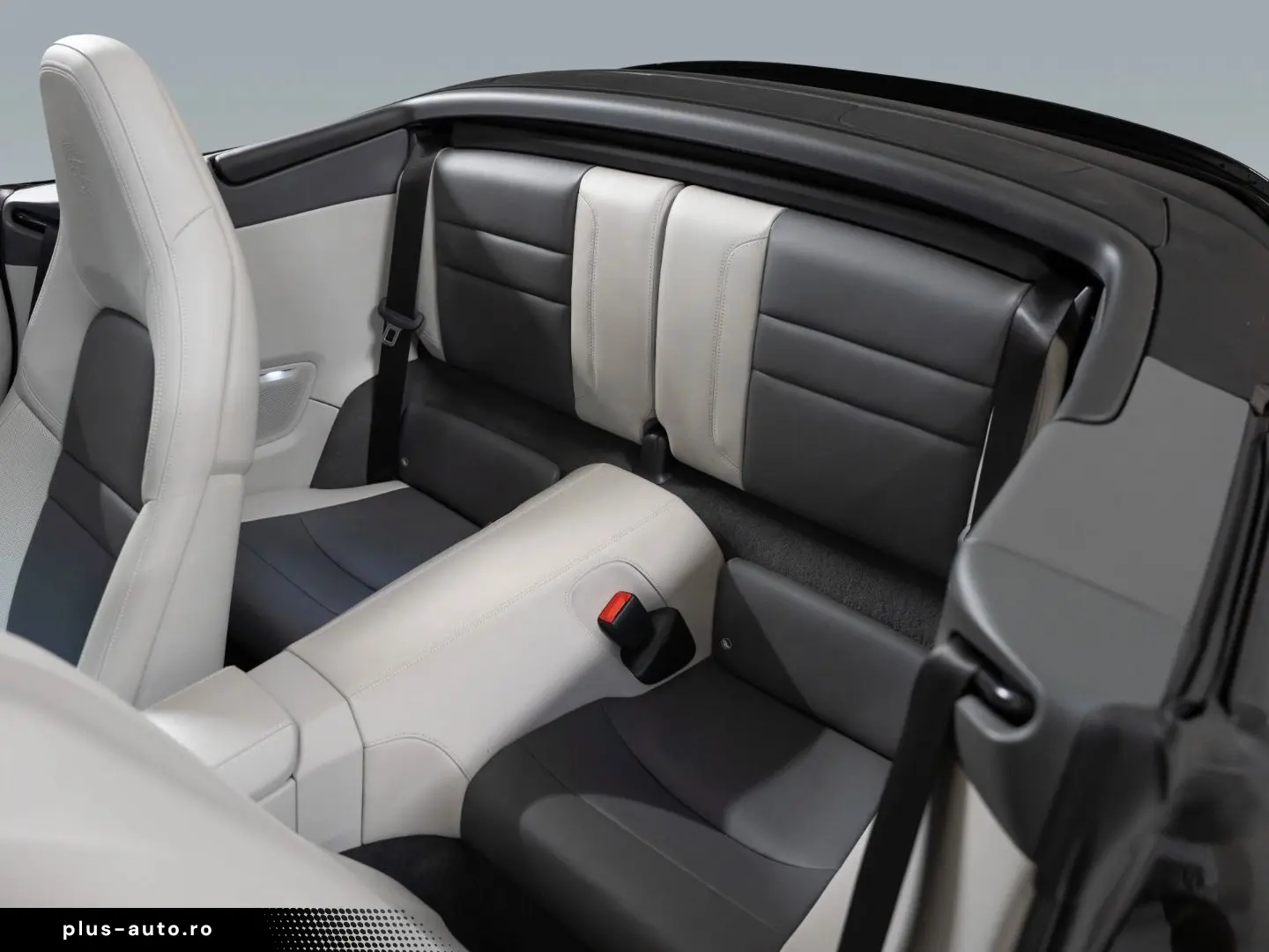 PORSCHE 992 Carrera 4 Cabriolet Abstandsregeltempostat