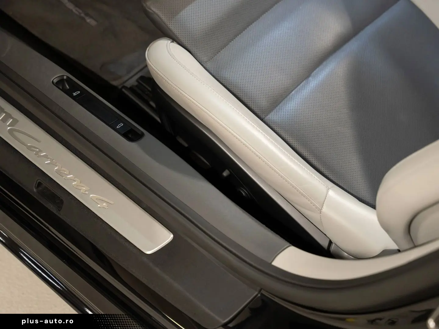 PORSCHE 992 Carrera 4 Cabriolet Abstandsregeltempostat