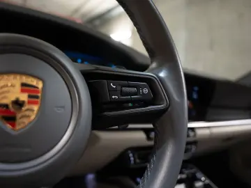 PORSCHE 992 Carrera 4 Cabriolet Abstandsregeltempostat