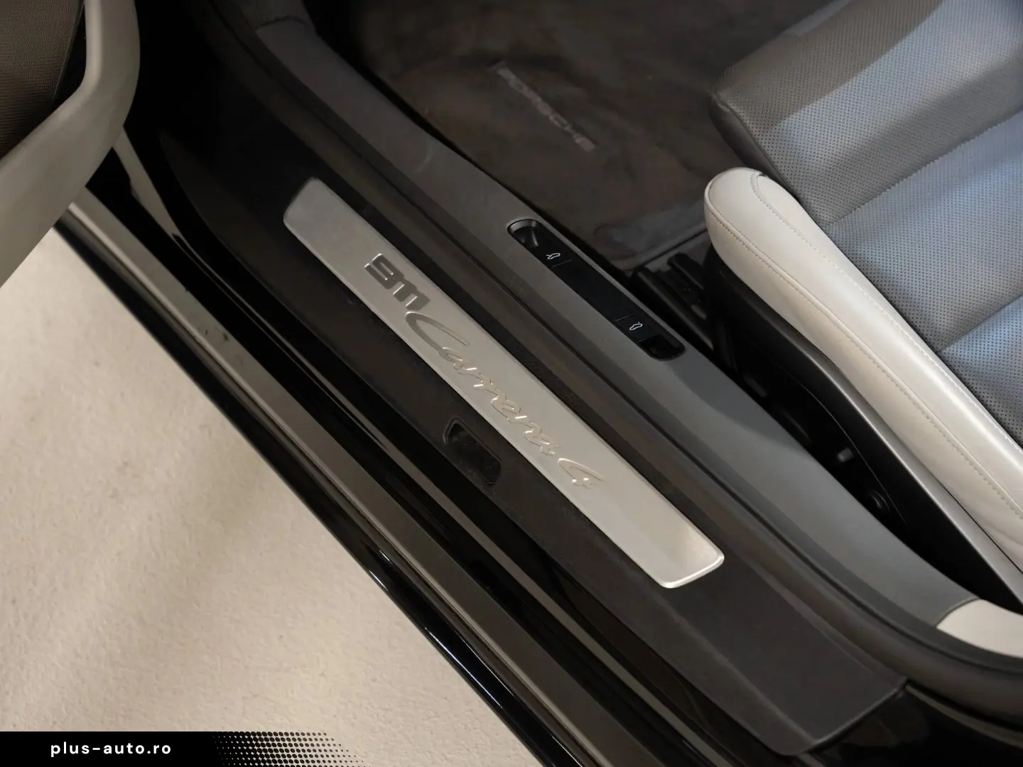 PORSCHE 992 Carrera 4 Cabriolet Abstandsregeltempostat