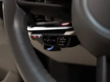 PORSCHE 992 Carrera 4 Cabriolet Abstandsregeltempostat