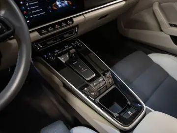 PORSCHE 992 Carrera 4 Cabriolet Abstandsregeltempostat