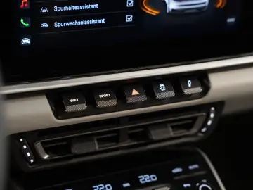 PORSCHE 992 Carrera 4 Cabriolet Abstandsregeltempostat