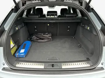 Land Rover Range Rover Velar P400e Dynamic SE