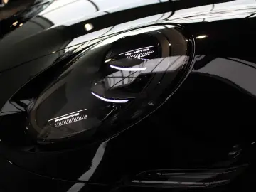 Porsche 992 911 CARRERA GTS T-HYBRID CABRIO E