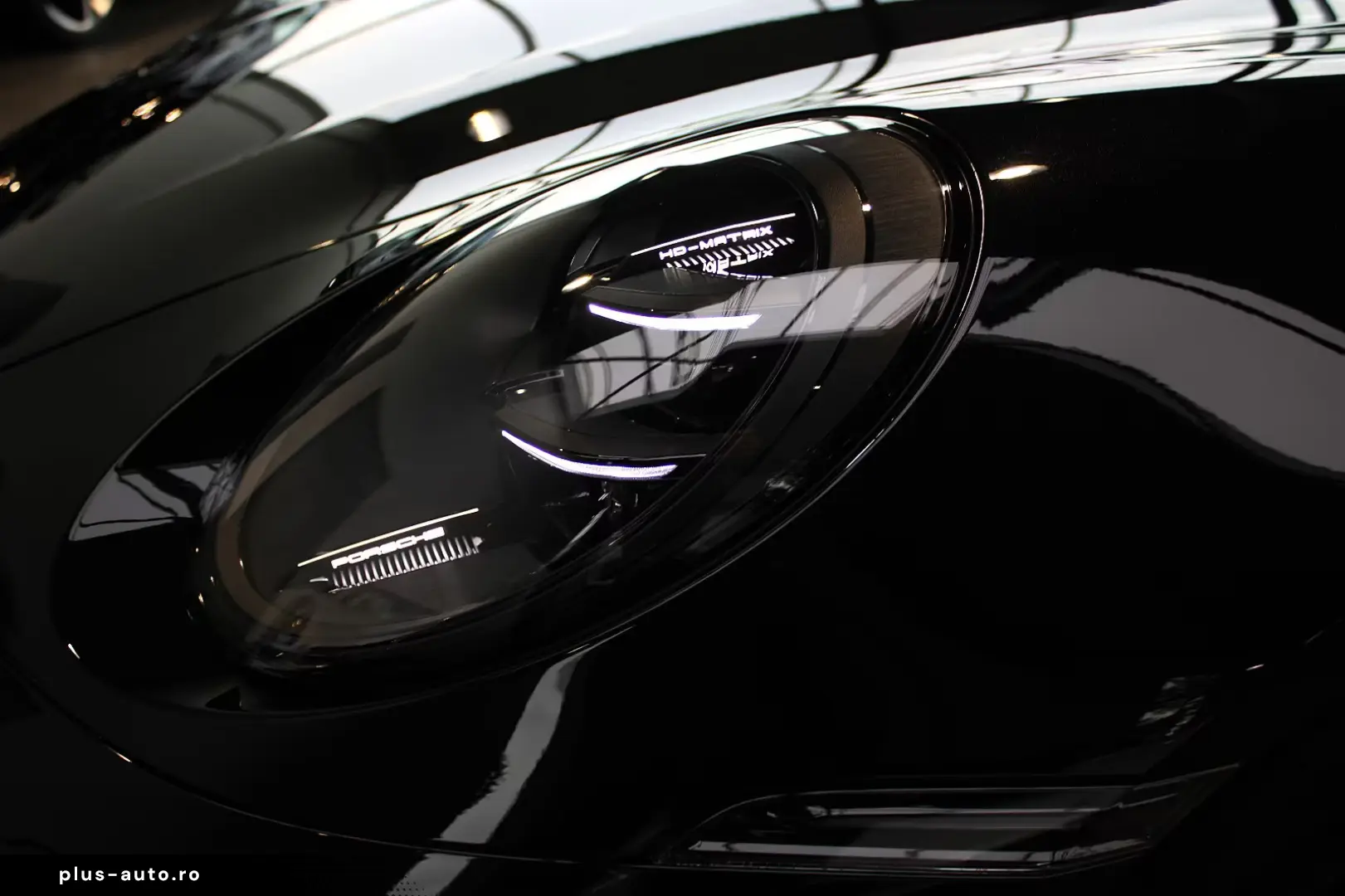 Porsche 992 911 CARRERA GTS T-HYBRID CABRIO E