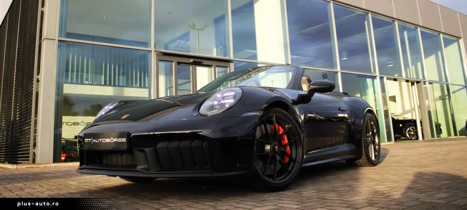 Porsche 992 911 CARRERA GTS T-HYBRID CABRIO E