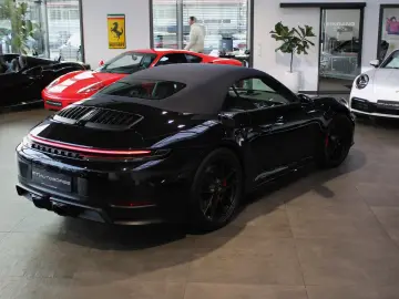 Porsche 992 911 CARRERA GTS T-HYBRID CABRIO E