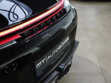 Porsche 992 911 CARRERA GTS T-HYBRID CABRIO E