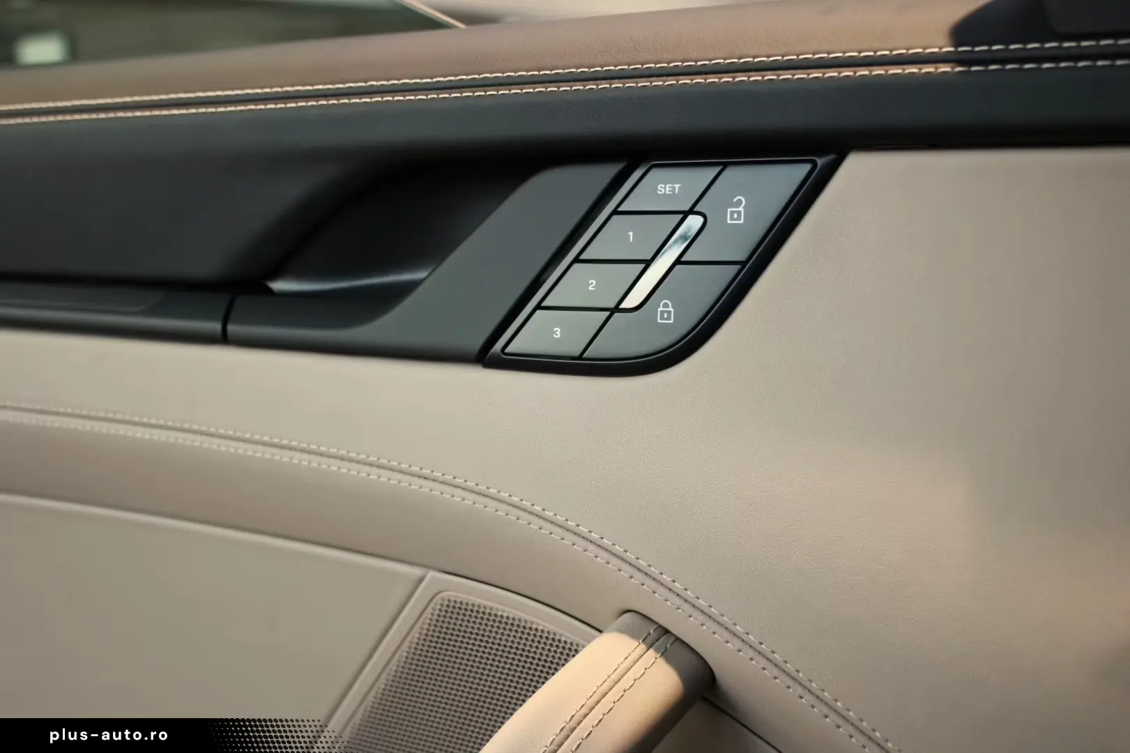 Porsche 992 911 CARRERA GTS T-HYBRID CABRIO E