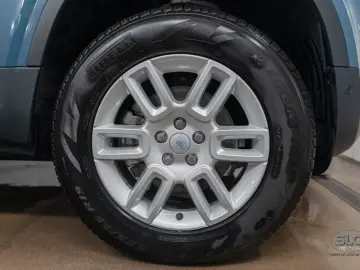 Land Rover Defender 110 S D200 Air Suspension ACC 360