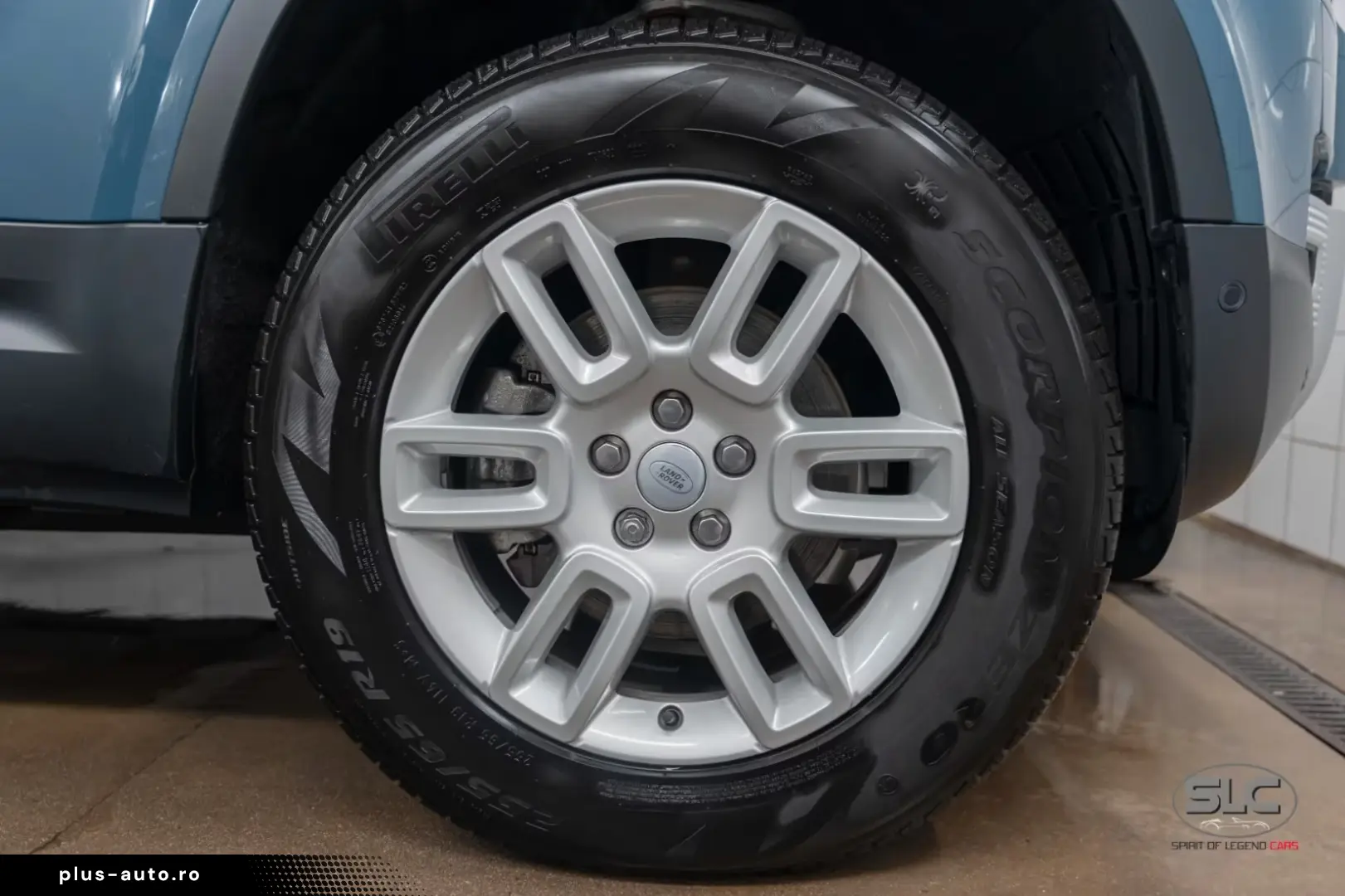 Land Rover Defender 110 S D200 Air Suspension ACC 360