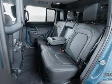 Land Rover Defender 110 S D200 Air Suspension ACC 360