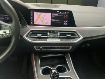 BMW X5 xDr40d Laser 360  DisplKey VentilatedS AuxHeat DAProf
