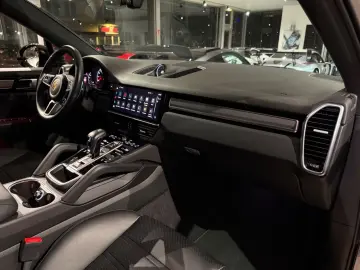 Porsche Cayenne Coupe Platinum Edition APPROVED