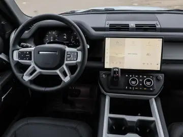 Land Rover Defender 110 S D200 AHK  19  LM Black  Sitzheizu