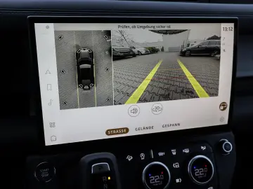 Land Rover Defender 110 S D200 AHK  19  LM Black  Sitzheizu