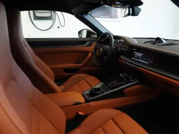 Porsche 911 Urmodell 911 Carrera 4S Cabriolet Cognac