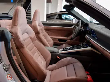 Porsche 992 .2 CARRERA CABRIOLET