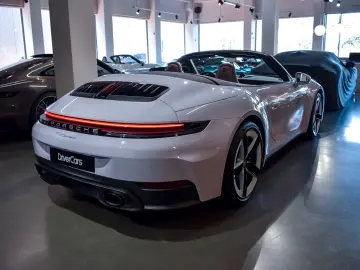 Porsche 992 .2 CARRERA CABRIOLET