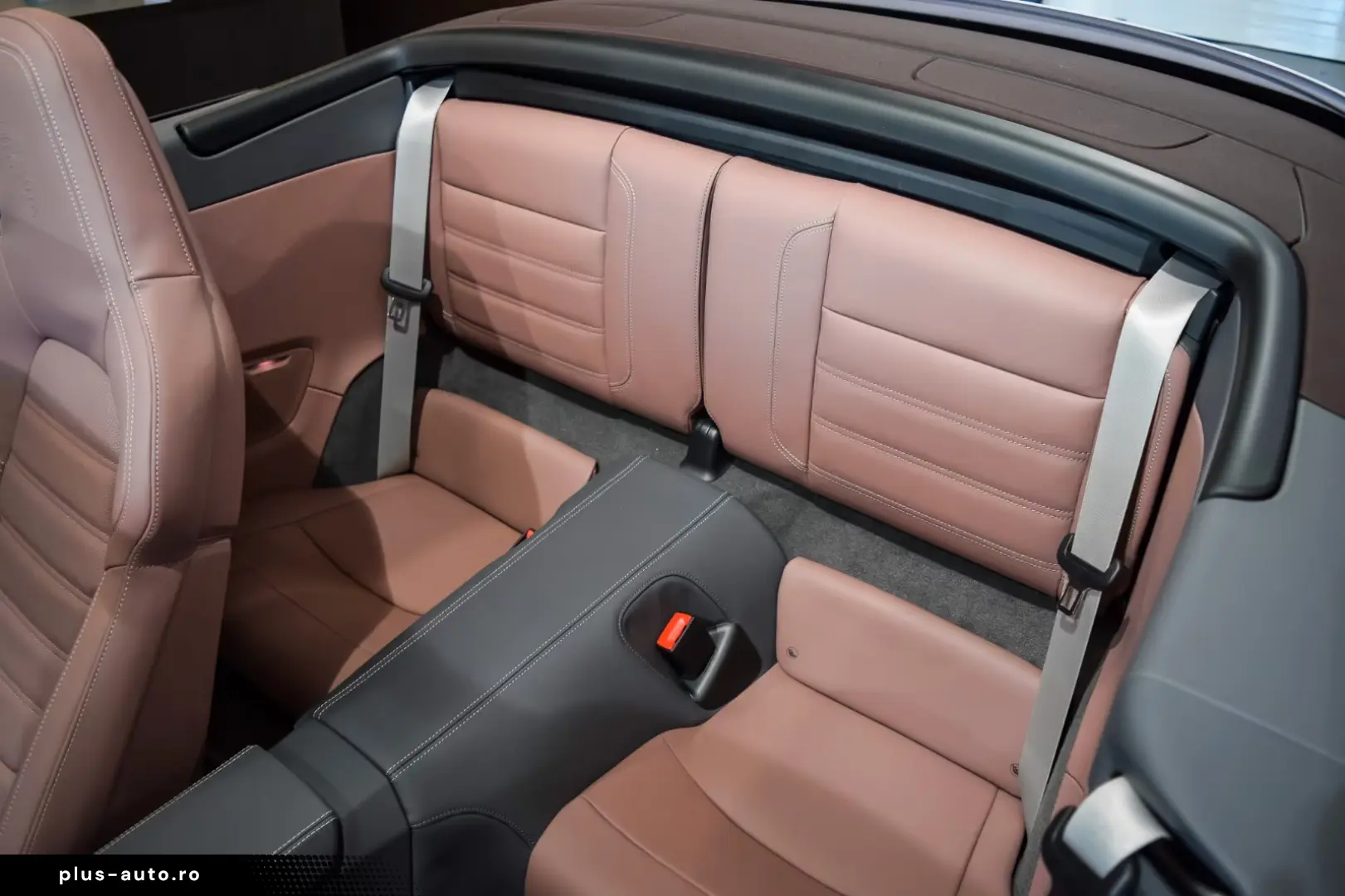 Porsche 992 .2 CARRERA CABRIOLET