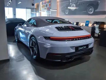 Porsche 992 .2 CARRERA CABRIOLET