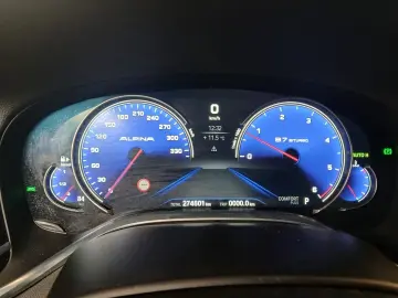 BMW Seria 7 740d xDrive Sport-Automatic