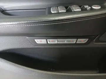 BMW Seria 7 740d xDrive Sport-Automatic