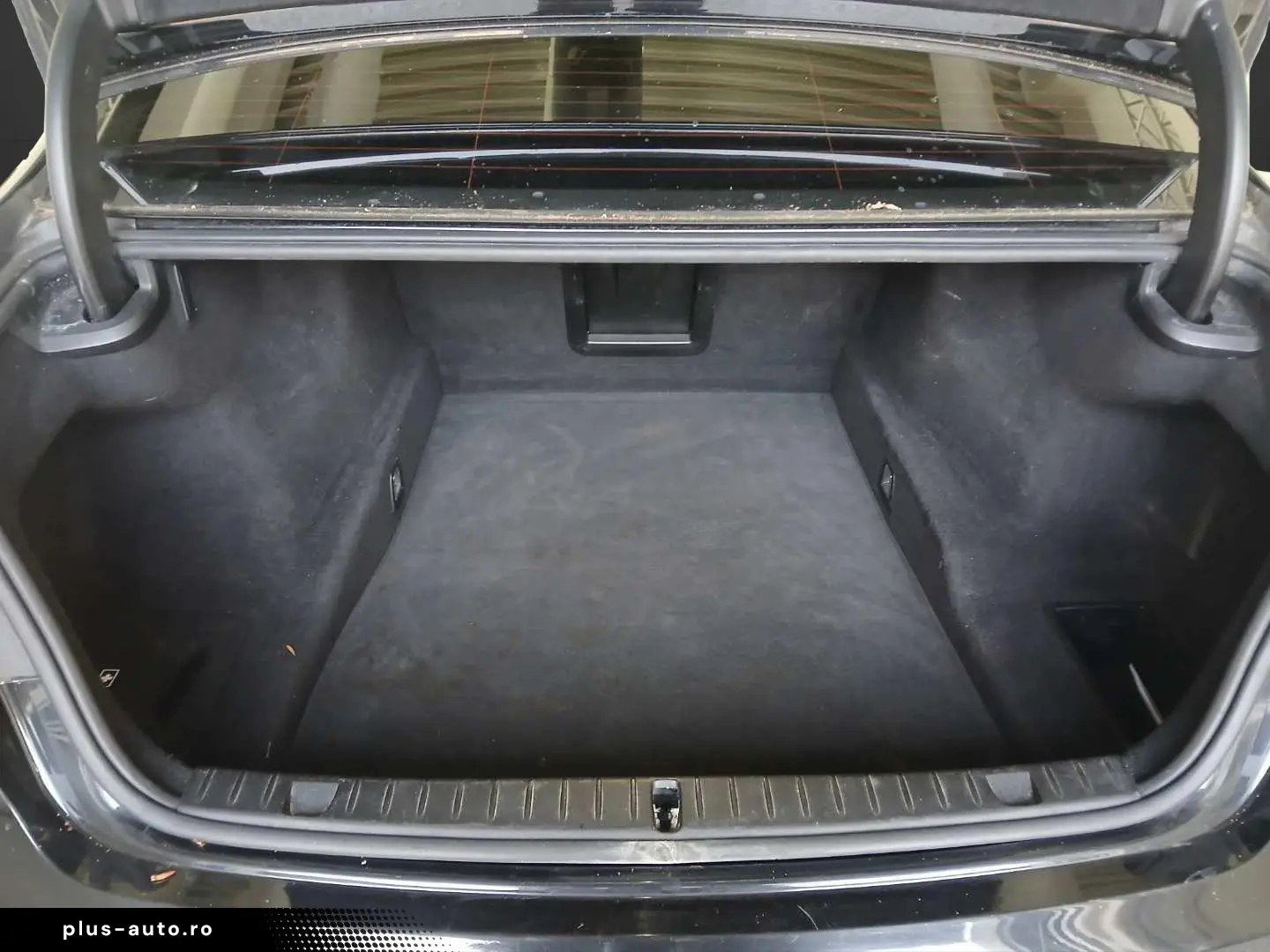 BMW Seria 7 740d xDrive Sport-Automatic