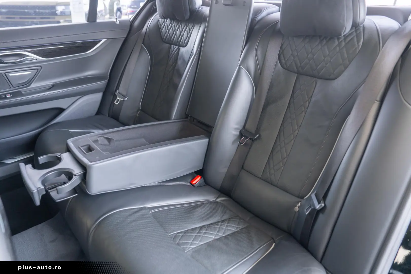 BMW Seria 7 740d xDrive Sport-Automatic
