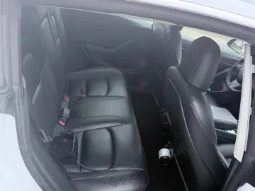 Tesla 3 standart range plus