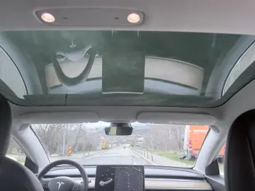 Tesla 3 standart range plus