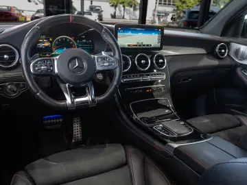 MERCEDES-BENZ GLC 43 AMG 4M  SPORTABGAS BURMESTER 20