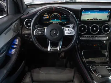 MERCEDES-BENZ GLC 43 AMG 4M  SPORTABGAS BURMESTER 20