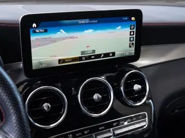 MERCEDES-BENZ GLC 43 AMG 4M  SPORTABGAS BURMESTER 20