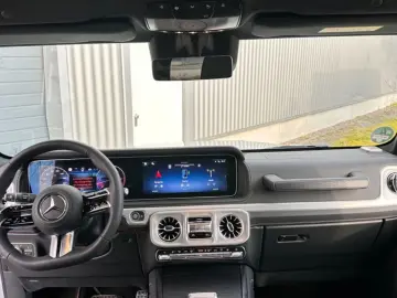 MERCEDES-BENZ AMG EXCLUSIVE SHD Burm 20 Manufaktur LED