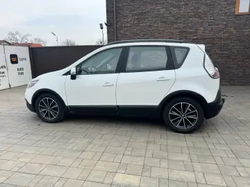 Renault Scenic XMOD