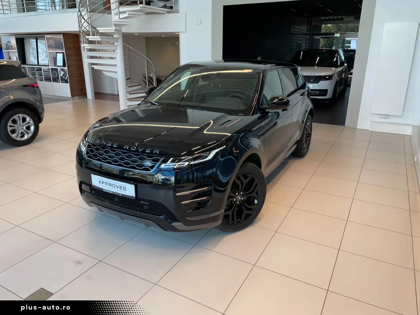 Land Rover R-Dynamic SE  Pano Winter 20  Black Keyless ACC