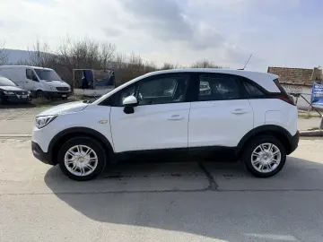 Opel Croslland X